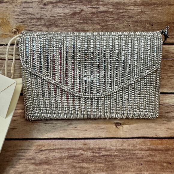 NWT Madison West Womens Silver Rhinestone Chain Link Crossbody Evening Bag - Picture 1 of 9
